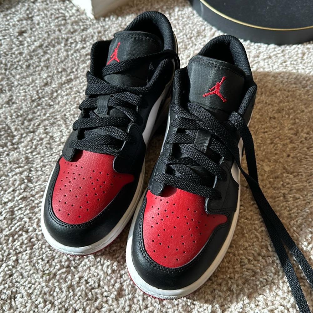 Boys Jordan